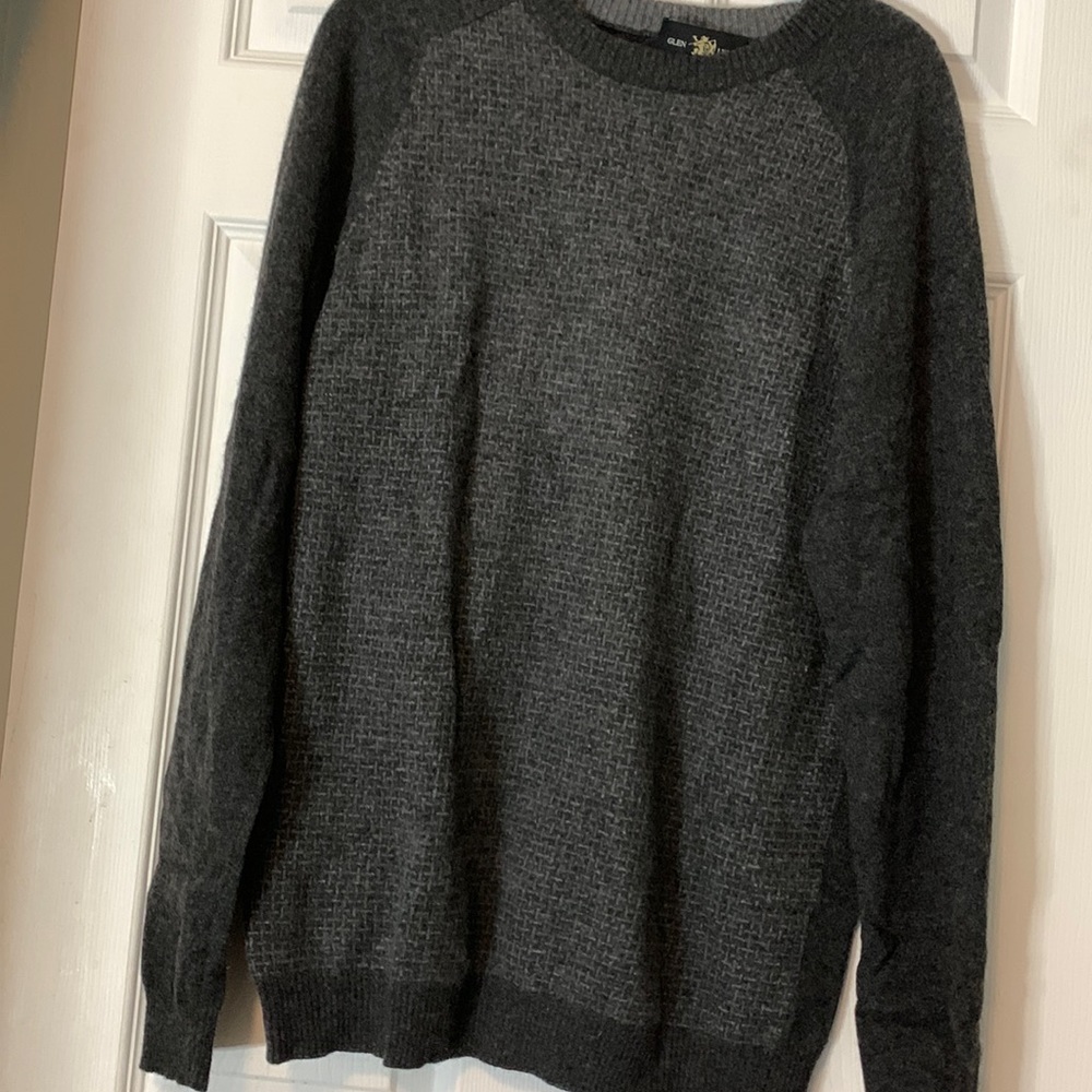 Men’s Glen Lyon 100% Cashmere Grey Sweater long sleeve size large
